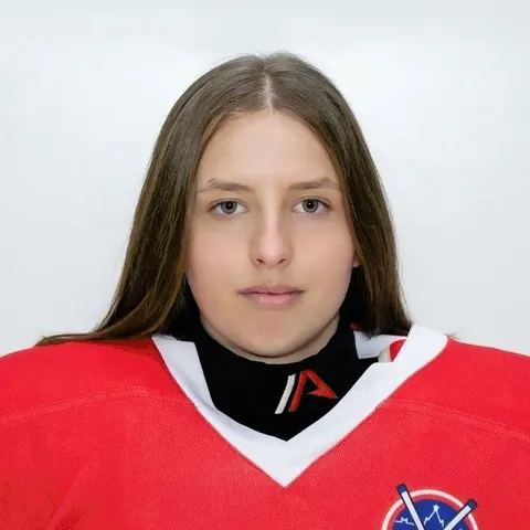 Полина Незнамова