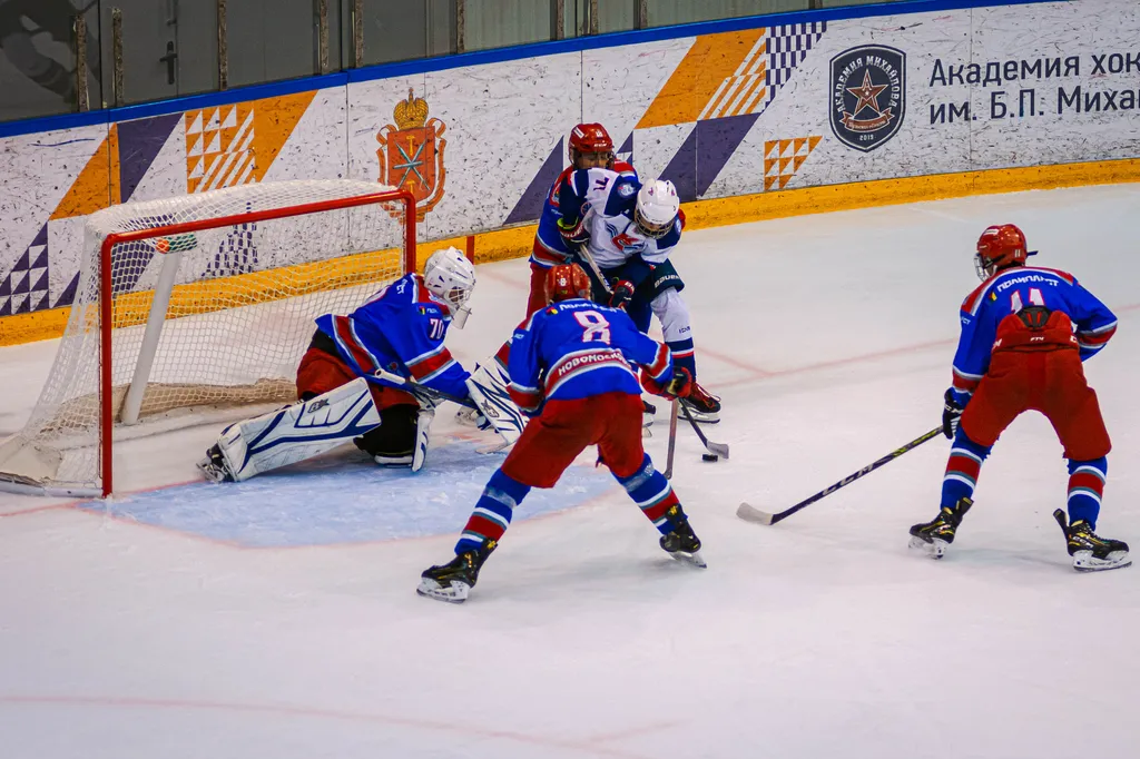 Акм. Михайлова-2010 – Крылья Советов – 3:4. Галерея