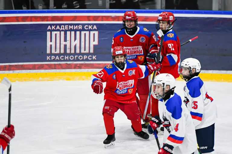 Фото 31: Красная машина Юниор-2012 – Гранит – 8:3