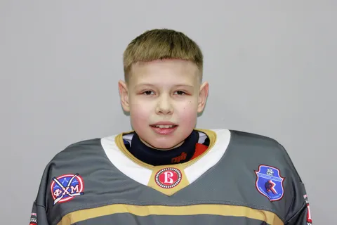 Денис Павлов