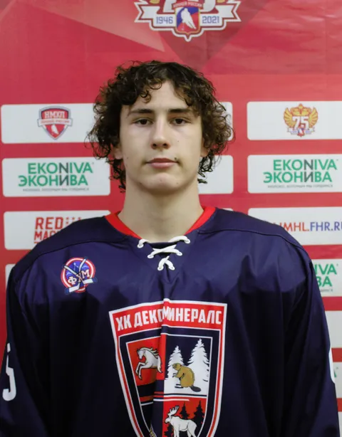 Арсений Иванов