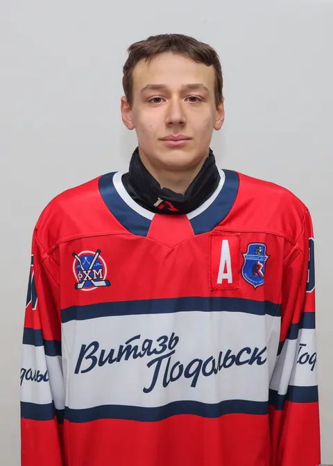 Арсений Николаев