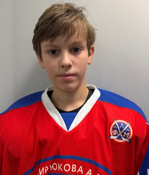 Лев Головкин