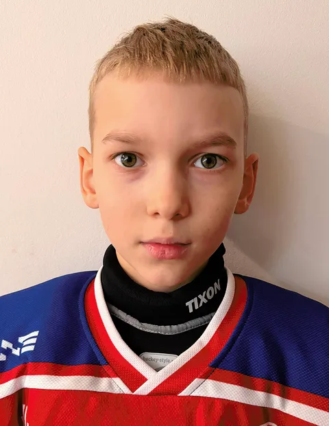 Михаил Леонов