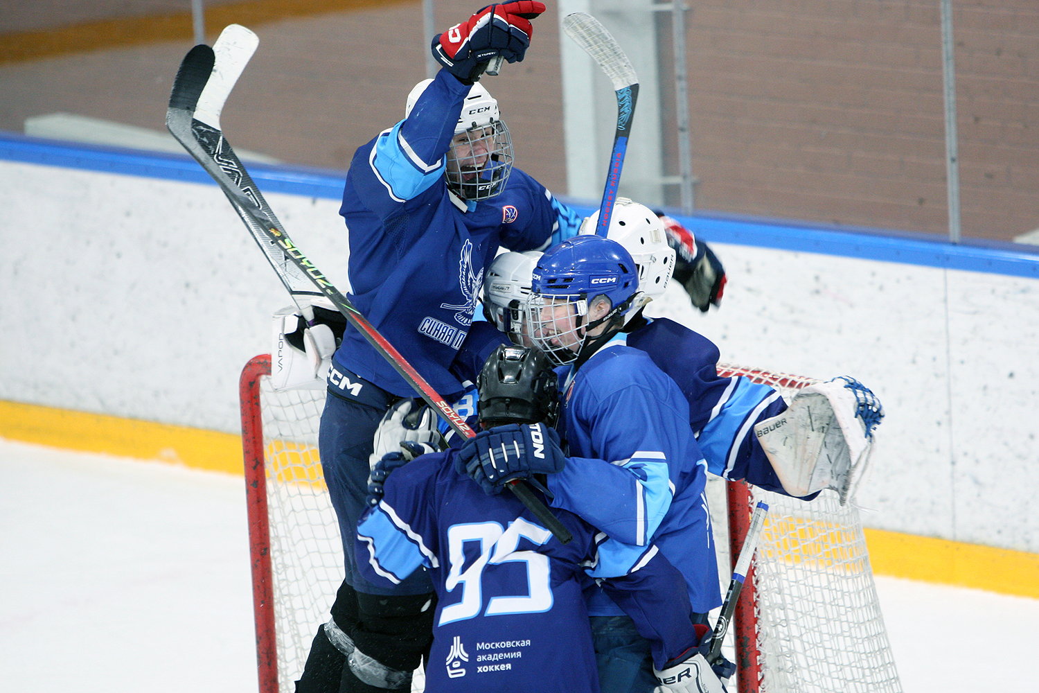 Фото 8: Синяя птица-2009 – Химик – 3:2 